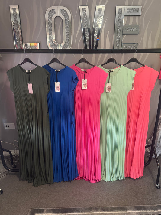 Pleated maxi dress
